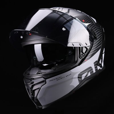 pilot-corsair-on-blk-grey3.jpg