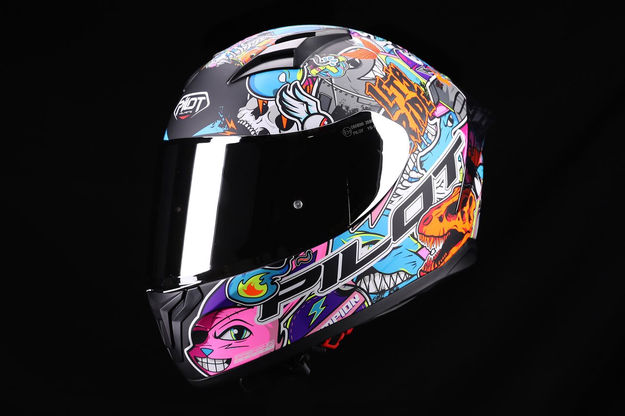 pilot-flex-streetbomb-blk-matt2.jpg